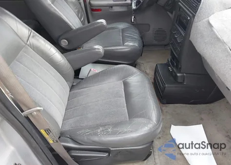 2001 Chevrolet Venture Luxury from USA, damaged, VIN 1GNDX13E31D318125